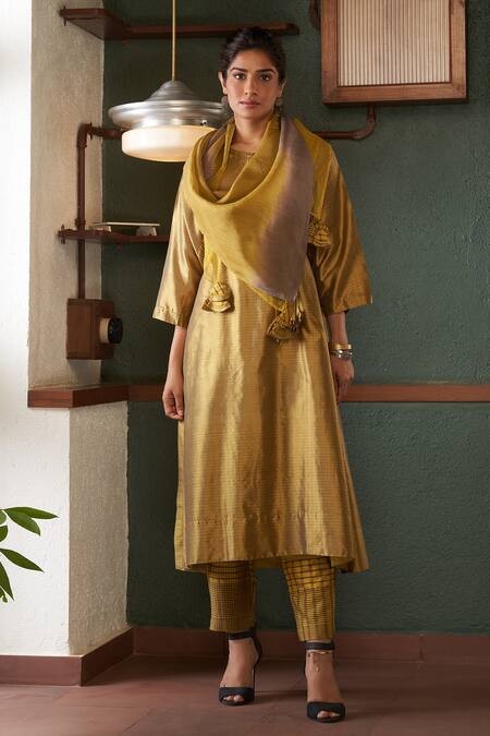 Bodhi Tree_Yellow Silk, Viscose, Linen Patchwork Round Neck Stripe Woven Kurta Set _Online_at_Aza_Fashions