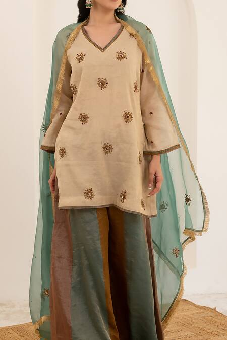 Pairaahan_Beige Kurta And Sharara Tissue Chanderi Embroidered Sequin V Neck Set_Online_at_Aza_Fashions