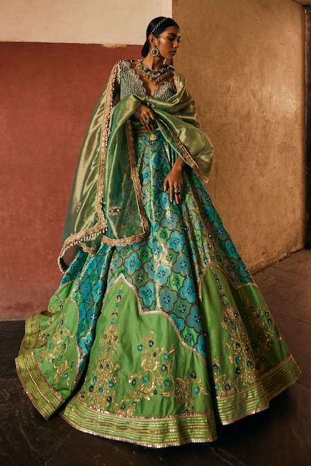 Buy_Aditi Gupta_Green Chanderi, Brocade Zari, Banarasi Quatrefoil Pattern Bridal Lehenga Set _Online_at_Aza_Fashions