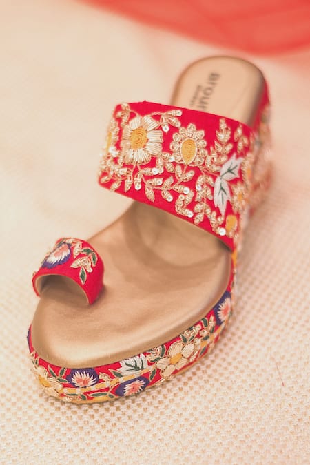 Buy_Around Always_Red Ahva Embroidered Potli And Wedges _Online_at_Aza_Fashions