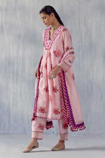 Amisha Kothari_Peach Cotton, , Organza Embroidery, Madhu Floral Print Co-ord Set _at_Aza_Fashions