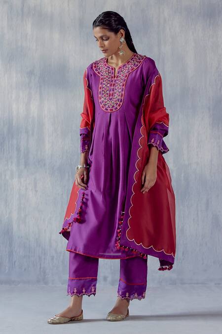 Amisha Kothari_Purple Chanderi , Organza Embroidery, Gulnaaz Pleated Anarkali Set _at_Aza_Fashions