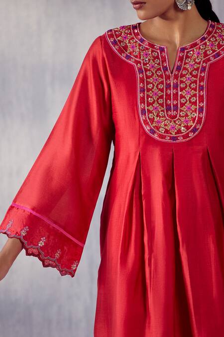 Buy_Amisha Kothari_Red Chanderi , Organza Embroidery Split Gulnaaz Sleeve Anarkali Set _Online_at_Aza_Fashions