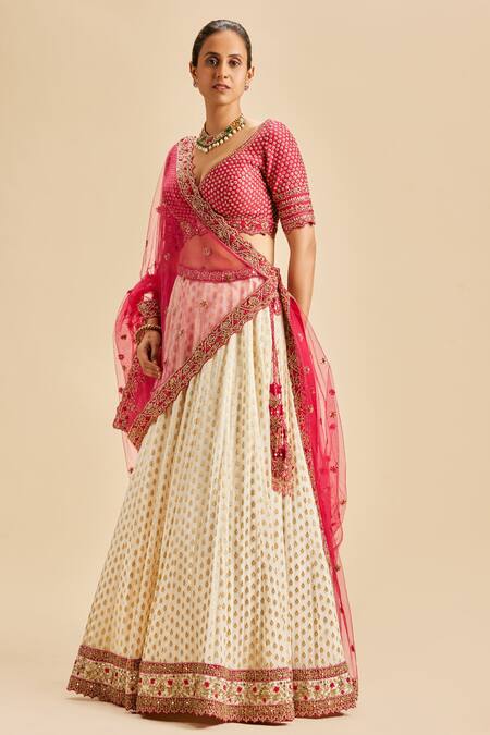 Buy_Nitika Gujral_Ivory Lehenga Banarasi Georgette Embroidery Floral Leaf Neck Woven Bridal Set _Online_at_Aza_Fashions