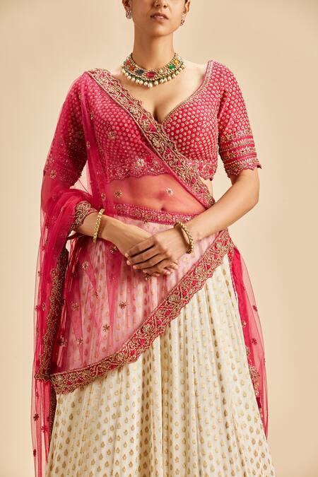 Shop_Nitika Gujral_Ivory Lehenga Banarasi Georgette Embroidery Floral Leaf Neck Woven Bridal Set _Online_at_Aza_Fashions