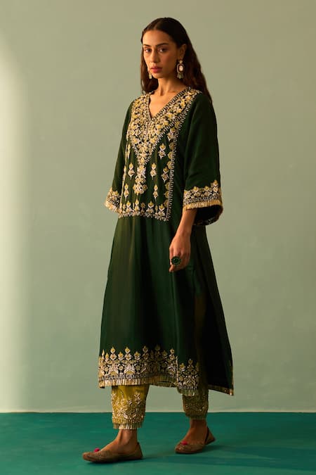 Angad Singh Green Crepe Embroidery, Sequins Zardozi Choga And Pant Set Online at Aza Fashions Angad Singh_Green Crepe Embroidery, Sequins Zardozi Choga And Pant Set _Online_at_Aza_Fashions