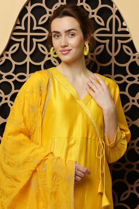 Buy_Kefi Collections_Yellow Silk, Chanderi, Organza Embroidery, Cut Work V-neck Angana Angrakha Set_Online_at_Aza_Fashions
