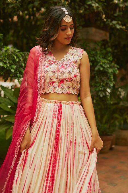 Anu Pellakuru_Pink Cutdana, Sequin, Thread, Gota And Pearl Work V Tie-dye Pleated Lehenga Set_Online_at_Aza_Fashions