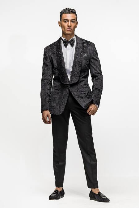 Buy Asuka Grey Velvet Embroidery Cutdana And Resham Blazer Set Online at Aza Fashions Buy_Asuka_Grey Velvet Embroidery Cutdana And Resham Blazer Set _Online_at_Aza_Fashions