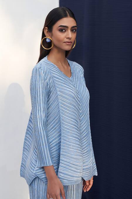 Buy_Pleats By Aruni_Blue Polyester V Neck Metallic Top And Culottes Set_Online_at_Aza_Fashions