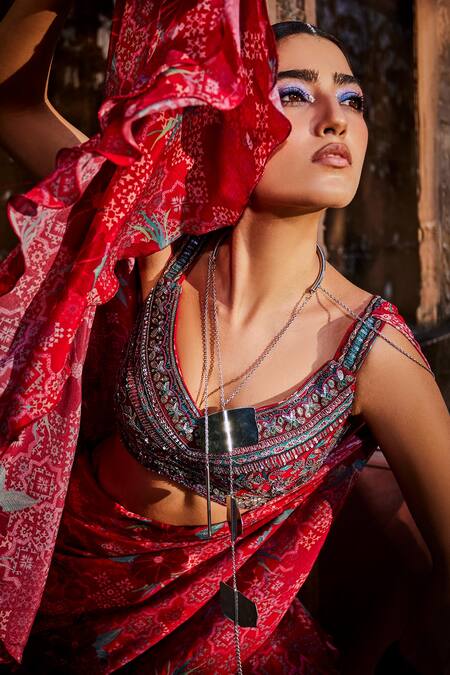 Awigna_Fuchsia Blouse Net, Saree Crepe Floral, Gulmarg Ruffle Pre-draped With_Online_at_Aza_Fashions