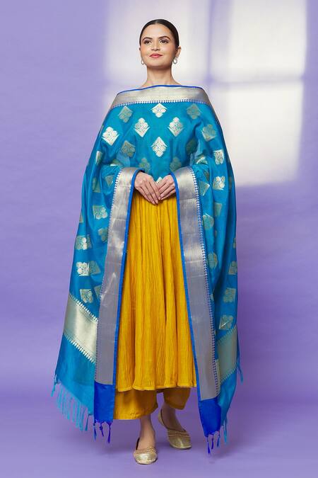 Shop Naintara Bajaj Blue Brocade Embroidery Floral Pattern Fringe Hem Dupatta Online at Aza Fashions Shop_Naintara Bajaj_Blue Brocade Embroidery Floral Pattern Fringe Hem Dupatta _Online_at_Aza_Fashions