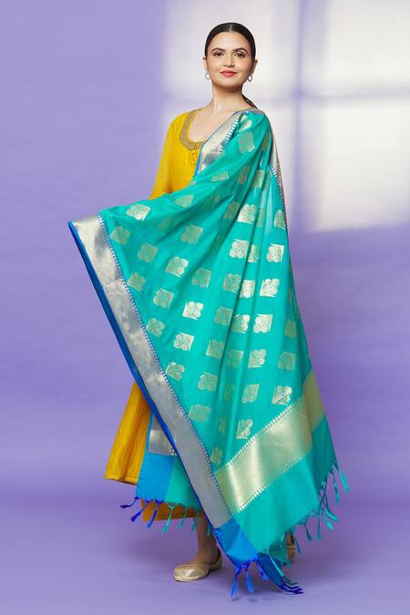 Naintara Bajaj Green Brocade Embroidery Floral Pattern Sea Dupatta Online at Aza Fashions Naintara Bajaj_Green Brocade Embroidery Floral Pattern Sea Dupatta _Online_at_Aza_Fashions