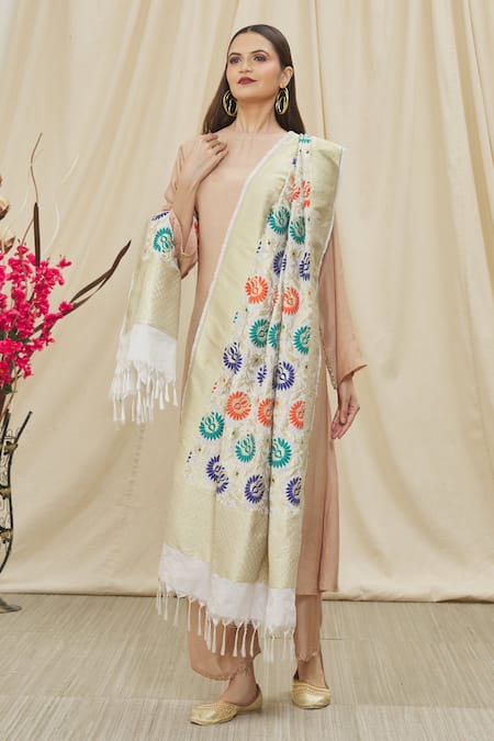 Naintara Bajaj Off White Brocade Fringe Floral And Leaf Woven Dupatta Online at Aza Fashions Naintara Bajaj_Off White Brocade Fringe Floral And Leaf Woven Dupatta _Online_at_Aza_Fashions