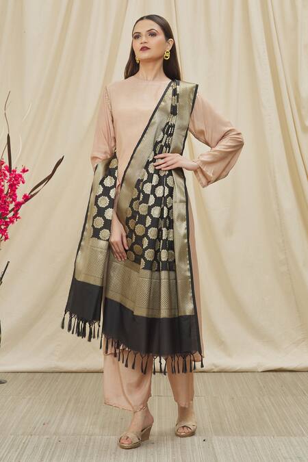 Naintara Bajaj Black Brocade, Silk Embroidery Banarasi Art Woven Dupatta Online at Aza Fashions Naintara Bajaj_Black Brocade, Silk Embroidery Banarasi Art Woven Dupatta _Online_at_Aza_Fashions