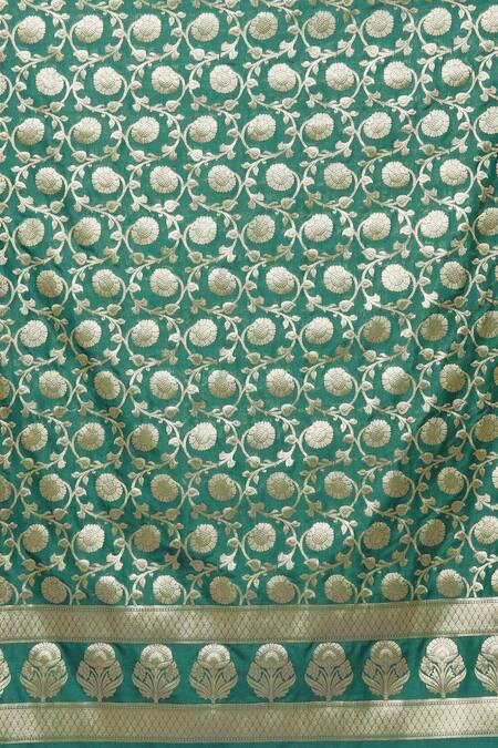 Buy Naintara Bajaj Green Brocade Zari, Fringe Botanical Floral Banarasi Art Silk Dupatta Online at Aza Fashions Buy_Naintara Bajaj_Green Brocade Zari, Fringe Botanical Floral Banarasi Art Silk Dupatta _Online_at_Aza_Fashions