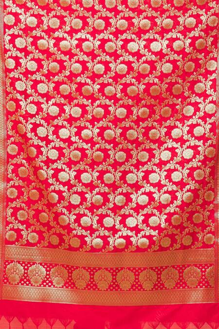 Buy_Samyukta Singhania_Red Brocade Embroidery Floral Pattern Fringe Hem Dupatta _Online_at_Aza_Fashions