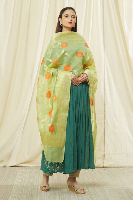 Buy_Naintara Bajaj_Green Cotton, Silk Fringe, Embroidery Floral Motif Pattern Dupatta _Online_at_Aza_Fashions