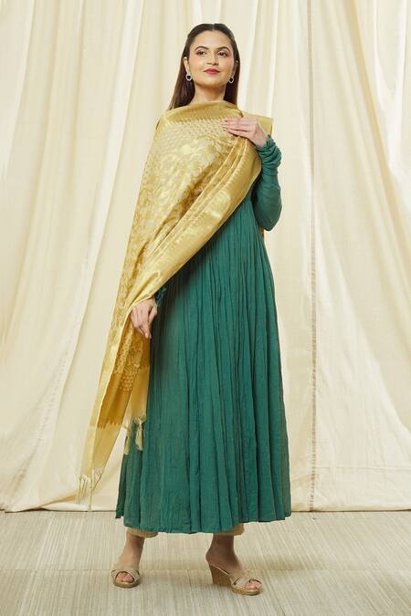 Naintara Bajaj Beige Chanderi Silk Floral Pattern Banarasi Dupatta Online at Aza Fashions Naintara Bajaj_Beige Chanderi Silk Floral Pattern Banarasi Dupatta _Online_at_Aza_Fashions