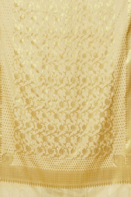 Buy Naintara Bajaj Beige Chanderi Silk Floral Pattern Banarasi Dupatta Online at Aza Fashions Buy_Naintara Bajaj_Beige Chanderi Silk Floral Pattern Banarasi Dupatta _Online_at_Aza_Fashions