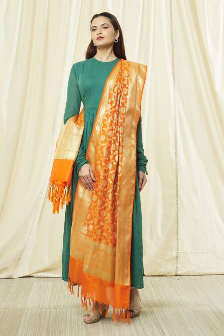 Shop Naintara Bajaj Orange Brocade, Silk Zari, Tassels, Woven Floral Banarasi Art Dupatta Online at Aza Fashions Shop_Naintara Bajaj_Orange Brocade, Silk Zari, Tassels, Woven Floral Banarasi Art Dupatta_Online_at_Aza_Fashions
