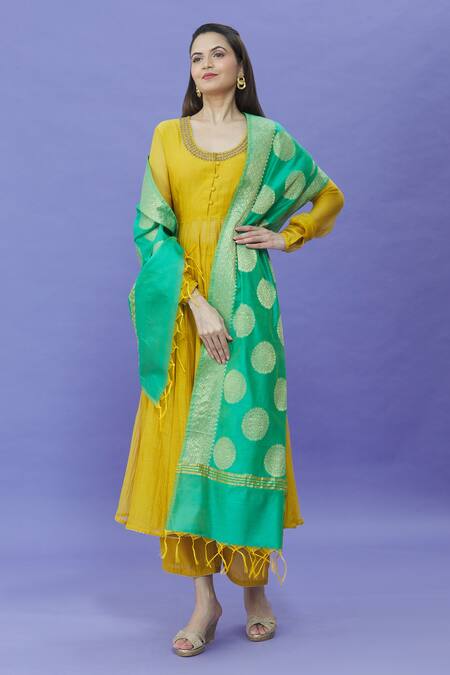 Naintara Bajaj_Green Cotton, Silk Fringe Mandala Pattern Dupatta _Online_at_Aza_Fashions