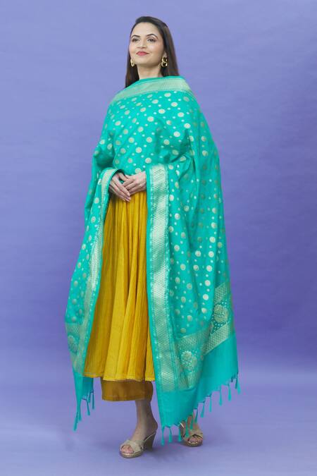 Shop Naintara Bajaj Green Brocade Embroidery Garden Woven Dupatta Online at Aza Fashions Shop_Naintara Bajaj_Green Brocade Embroidery Garden Woven Dupatta _Online_at_Aza_Fashions