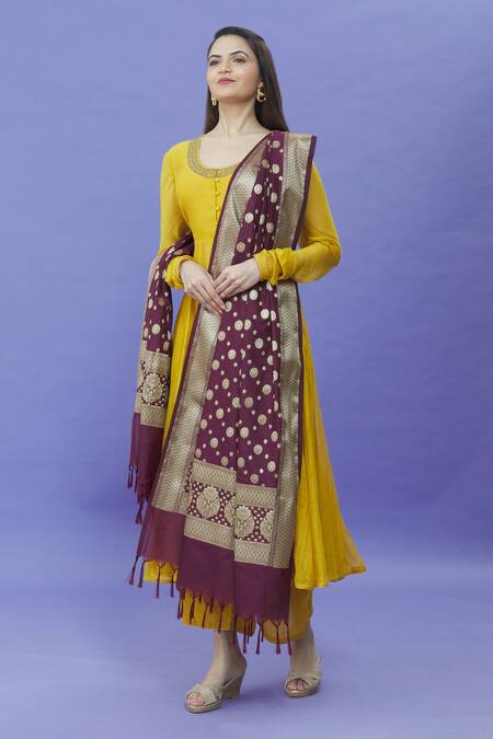 Shop Naintara Bajaj Wine Brocade Embroidery Woven Fringe Hem Dupatta Online at Aza Fashions Shop_Naintara Bajaj_Wine Brocade Embroidery Woven Fringe Hem Dupatta _Online_at_Aza_Fashions