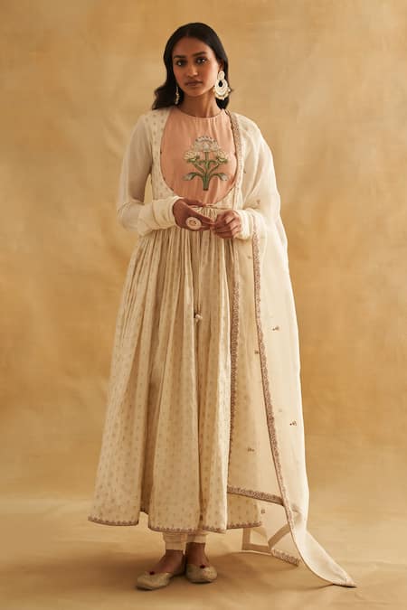 Taisha Off White , Organza Pearls, Lotus Yoke Anarkali Churidar Set Online at Aza Fashions Taisha_Off White , Organza Pearls, Lotus Yoke Anarkali Churidar Set _Online_at_Aza_Fashions