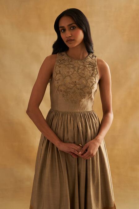 Shop_Taisha_Silver Silk Embroidery Round Neck Large Pleated Anarkali _Online_at_Aza_Fashions