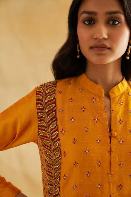 Shop Taisha Yellow Silk Sequins, Embroidery Bandeau Neck Thread Work Kurta And Pant Set Online at Aza Fashions Shop_Taisha_Yellow Silk Sequins, Embroidery Bandeau Neck Thread Work Kurta And Pant Set _Online_at_Aza_Fashions