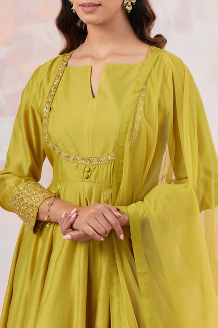 Basanti - Kapde Aur Koffee_Green Cotton, Silk, Chiffon Embroidery Split V-neck Anarkali Pant Set _Online_at_Aza_Fashions