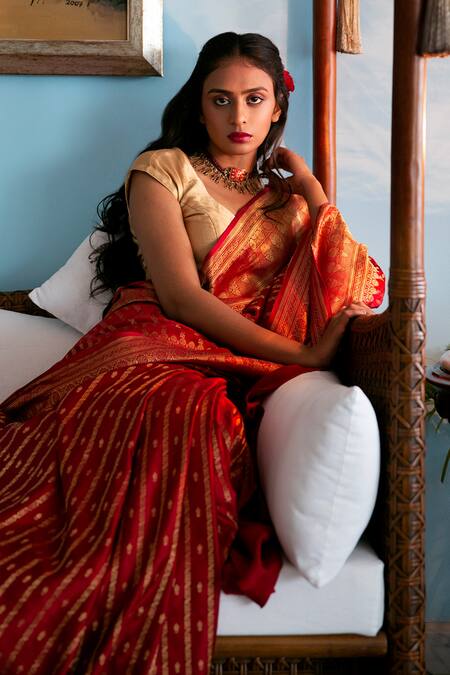 Shop_Mint N Oranges_Red Silk Embroidery Floral Pattern Woven Saree_Online_at_Aza_Fashions