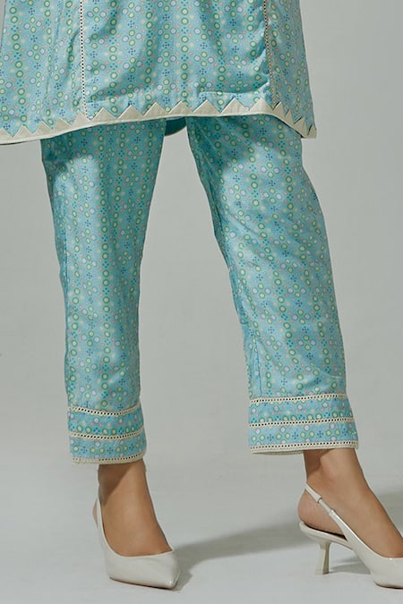 Shop Basanti - Kapde Aur Koffee Green Muslin Geometric Round Print Kurta With Pant Online at Aza Fashions Shop_Basanti - Kapde Aur Koffee_Green Muslin Geometric Round Print Kurta With Pant _Online_at_Aza_Fashions