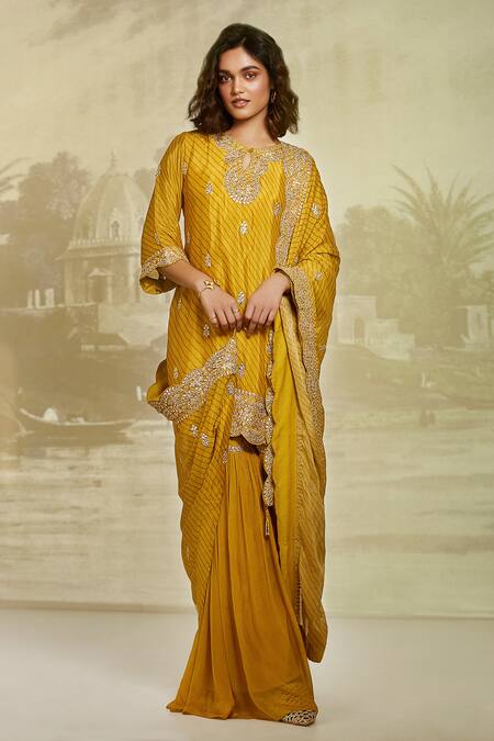 Basanti - Kapde Aur Koffee_Yellow Georgette, Chiffon Embroidery, Gota Patti Keyhole Neck Kurta Gharara Set _Online_at_Aza_Fashions