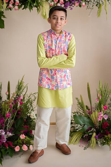 PA:Paa_Multi Color Kurta Cotton Printed Floral Bundi And Set_Online_at_Aza_Fashions