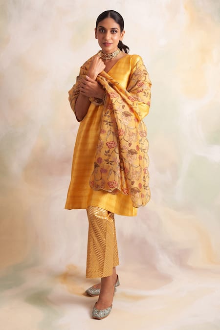 Buy_Palak & Mehak_Yellow Chanderi, Banarasi, Dupion Silk Stripe V Neck Pattern Kurta Set _Online_at_Aza_Fashions