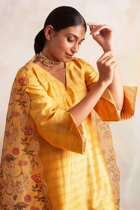 Shop_Palak & Mehak_Yellow Chanderi, Banarasi, Dupion Silk Stripe V Neck Pattern Kurta Set _Online_at_Aza_Fashions