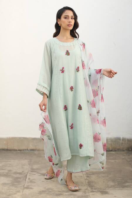 Begum_Green Kurta Chanderi Print And Embroidery Floral Round Aqua Set_at_Aza_Fashions
