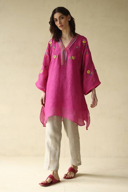 Roza_Fuchsia Embroidered Kaftan-cut Tunic _Online_at_Aza_Fashions