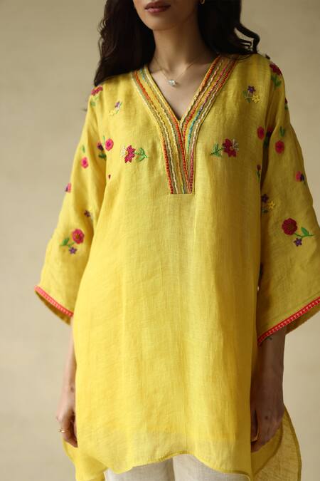 Roza_Yellow Motif Embroidered Kaftan-cut Tunic _Online_at_Aza_Fashions