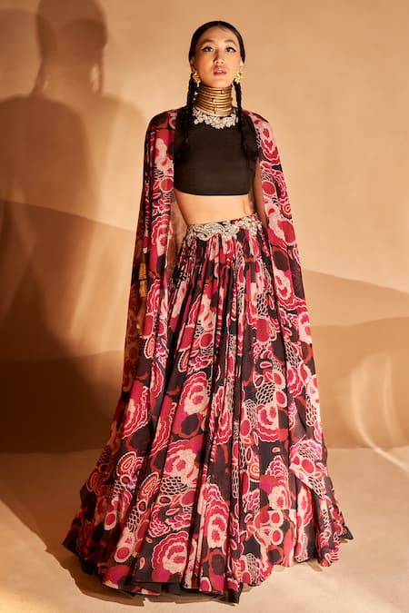Bhumika Sharma Black Georgette Embroidery Round Neck Printed Cape And Lehenga Set at Aza Fashions Bhumika Sharma_Black Georgette Embroidery Round Neck Printed Cape And Lehenga Set _at_Aza_Fashions