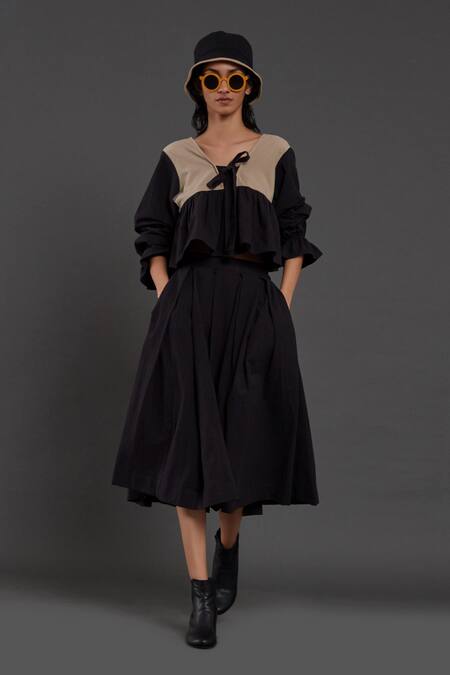 MATI_1_Black 100% Cotton V Neck Balloon Sleeve Crop Top And Skirt Set _at_Aza_Fashions