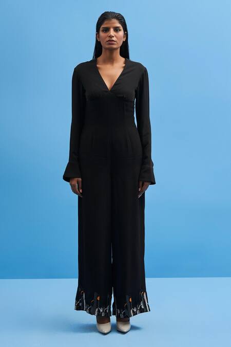 Siddhant Agrawal Black Cotton Embroidery V-neck Chrysler Jumpsuit With Belt Online at Aza Fashions Siddhant Agrawal_Black Cotton Embroidery V-neck Chrysler Jumpsuit With Belt _Online_at_Aza_Fashions