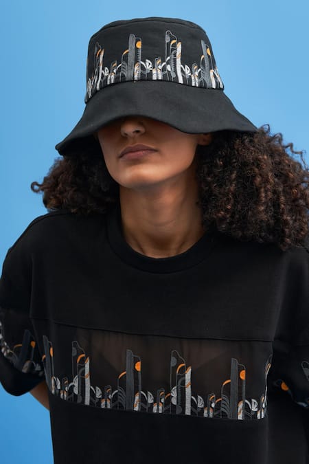 Siddhant Agrawal Black Embroidered Coastline Bucket Hat Online at Aza Fashions Siddhant Agrawal_Black Embroidered Coastline Bucket Hat _Online_at_Aza_Fashions