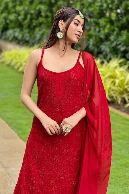 Buy_LABEL AISHWARYRIKA_Red Georgette And Chiffon Chikankari Resham Embroidered Sleeveless Kurta Set _Online_at_Aza_Fashions