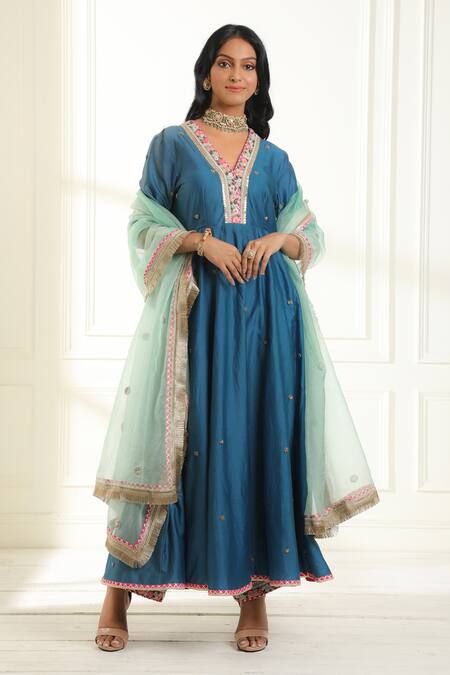 Shop Omana By Ranjana Bothra Blue Chanderi, Organza Embroidery, Beads V-neck Mastaani Anarkali Set Online at Aza Fashions Shop_Omana By Ranjana Bothra_Blue Chanderi, Organza Embroidery, Beads V-neck Mastaani Anarkali Set _Online_at_Aza_Fashions