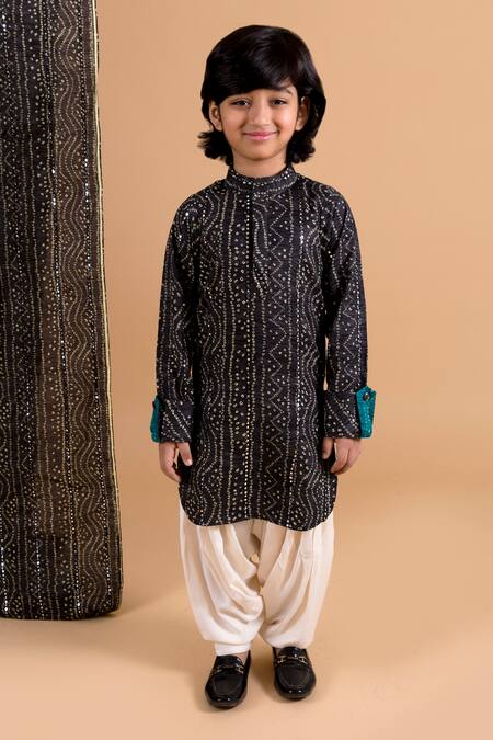 Shop Chotibuti Black Cotton Bandhani Print Kurta And Salwar Set Online at Aza Fashions Shop_Chotibuti_Black Cotton Bandhani Print Kurta And Salwar Set _Online_at_Aza_Fashions