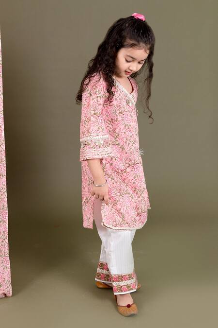 Chotibuti_Pink Cotton Embroidery Block Print Kurta And Pant Set _at_Aza_Fashions