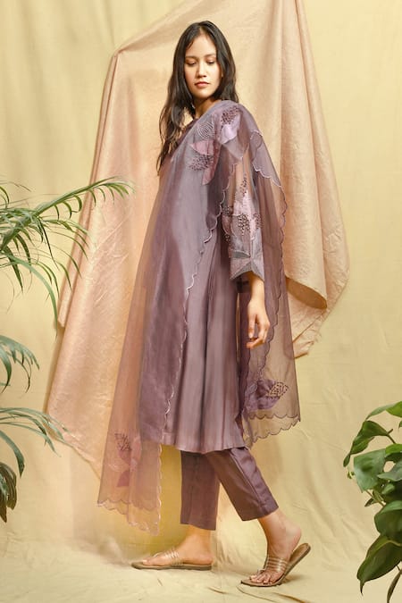 Buy_Chambray & Co._Purple Vegan Silk Embroidered Applique Round Floral Kurta Set _Online_at_Aza_Fashions